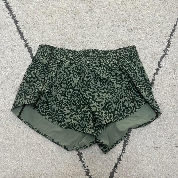 athleta shorts - Picture 1 of 2